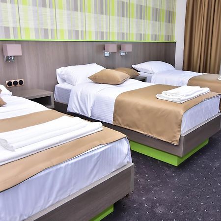Hotel Kljuc エクステリア 写真