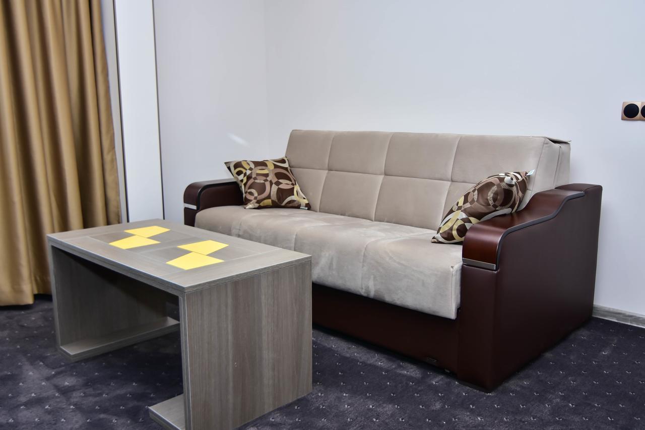 Hotel Kljuc エクステリア 写真