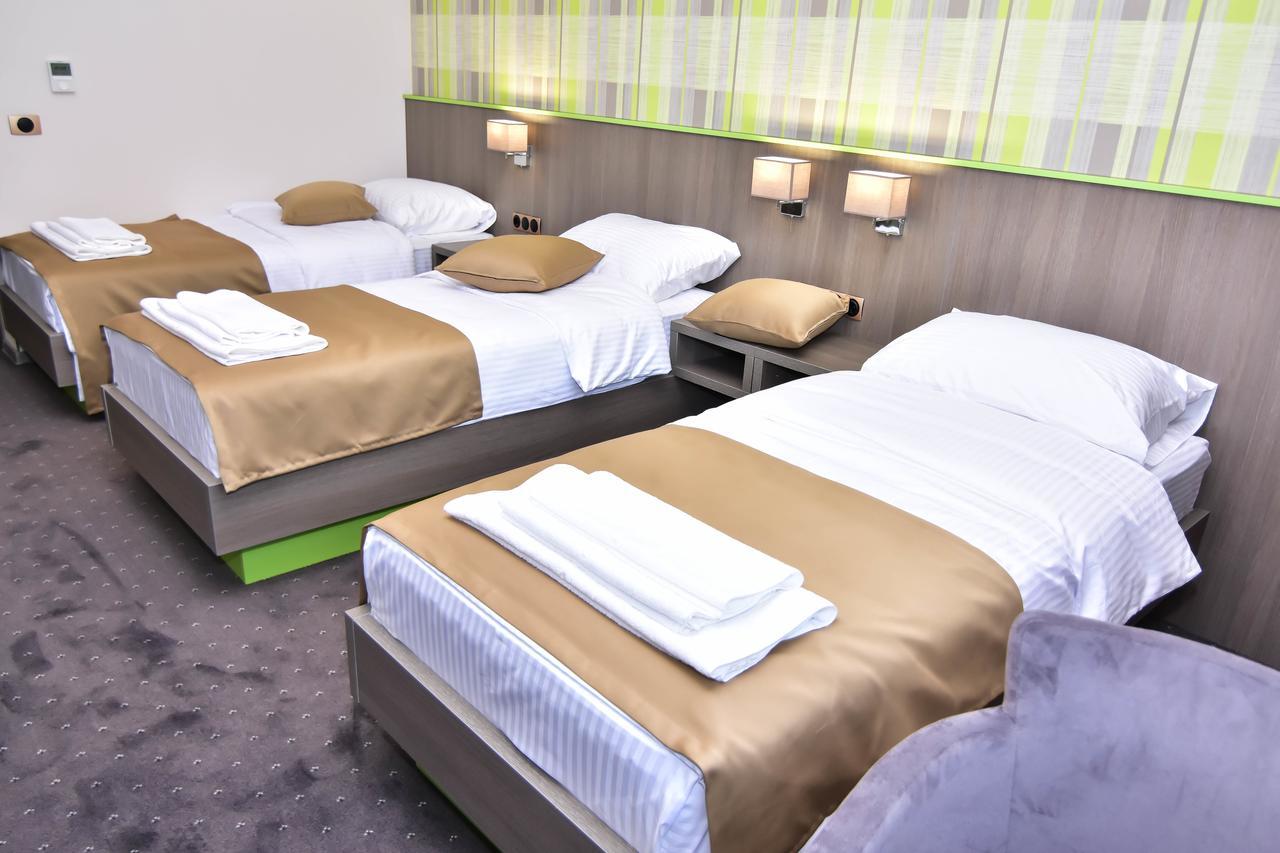 Hotel Kljuc エクステリア 写真